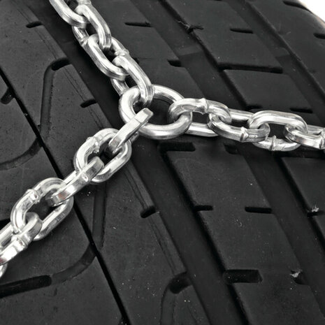 Snowdrive sneeuwkettingen 16mm Ford F250 vanaf 2015 voor bandenmaat 265/70R17